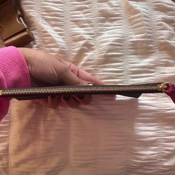 Authentic Louis Vuitton zipper wallet - Picture 3 of 3